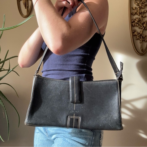 DKNY Black Leather Shoulder Bag - Picture 8 of 9